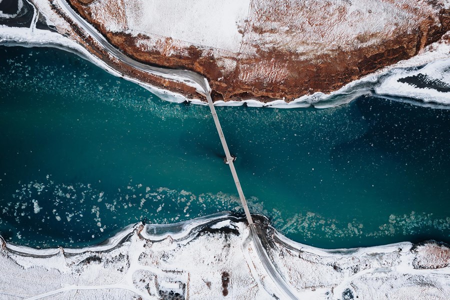 Glacial Streams / Jökulstraumar